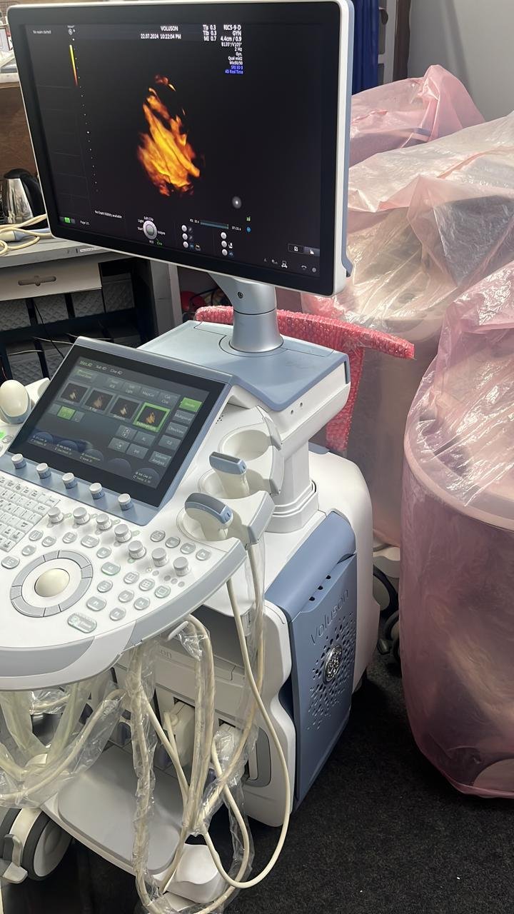 Excellent GE Healthcare Voluson E8 (2024) image 10