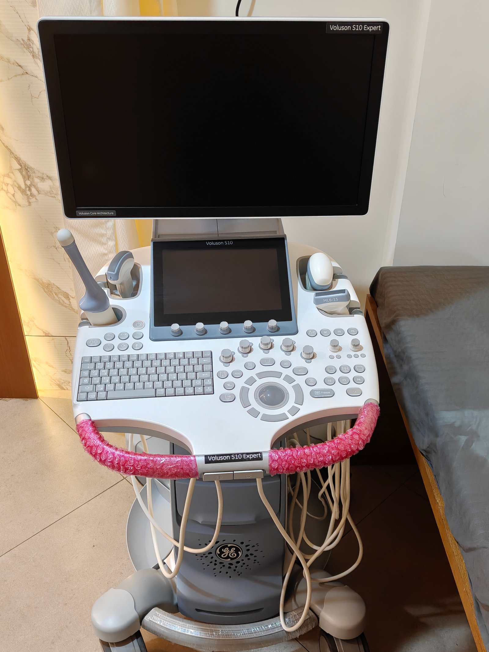 Excellent GE Healthcare Voluson S10 Expert (2024) image 5