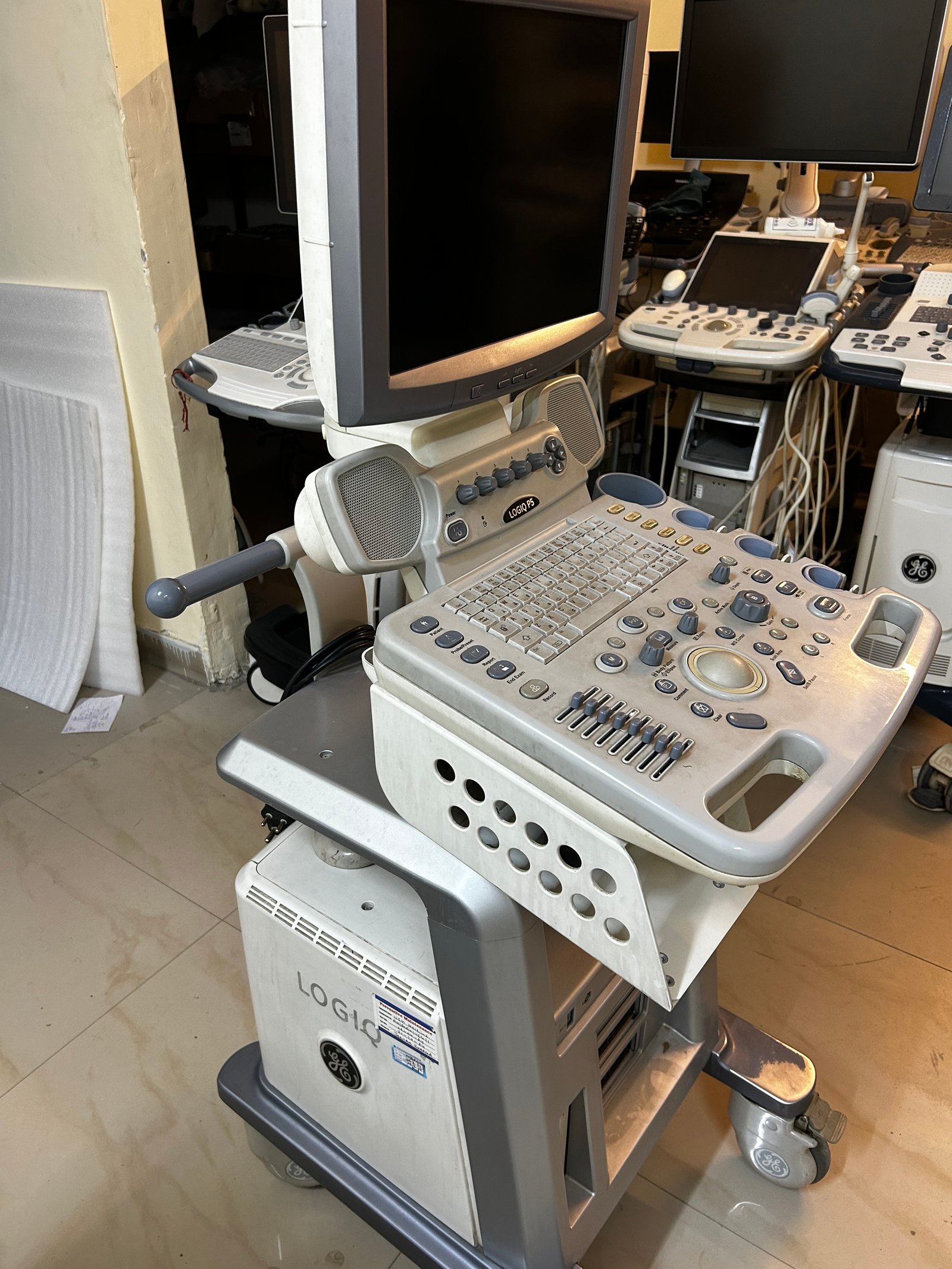Excellent GE Healthcare Logiq P5 (2014) image 3