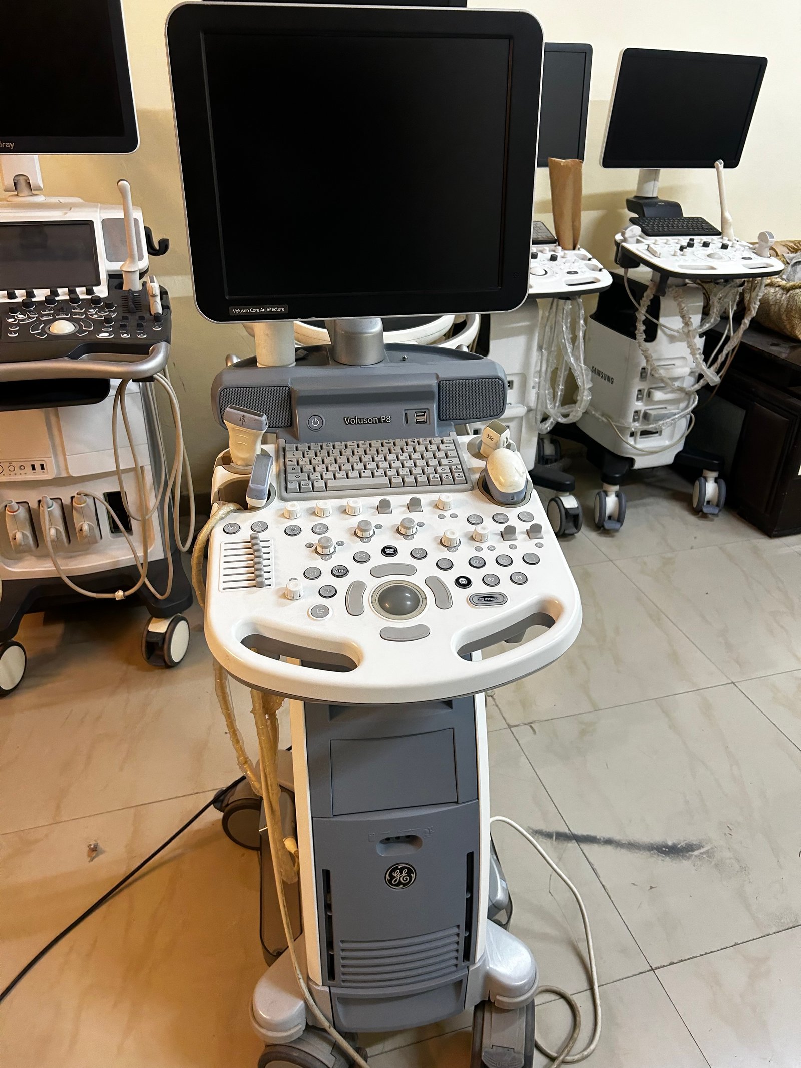 Excellent GE Healthcare Voluson P8 (2016)