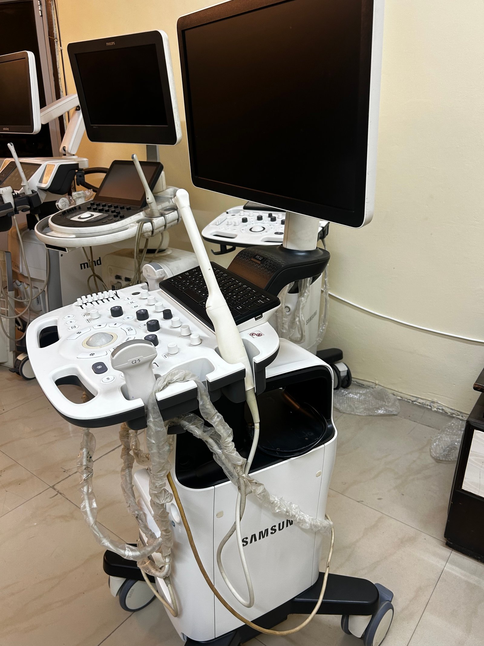 Excellent SAMSUNG HS30 (2021) image 3